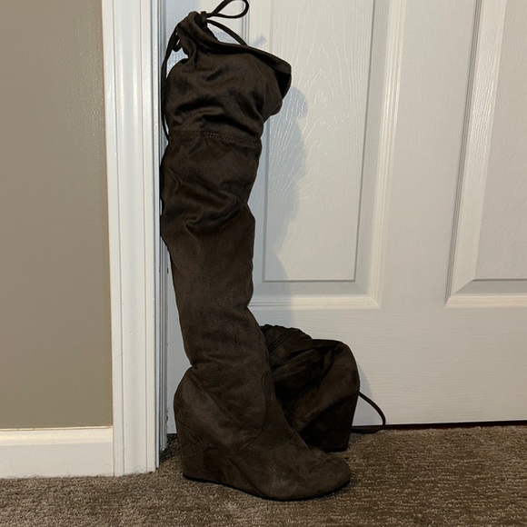 Grey Over the Knee Suede Boots - Picture 1 of 2